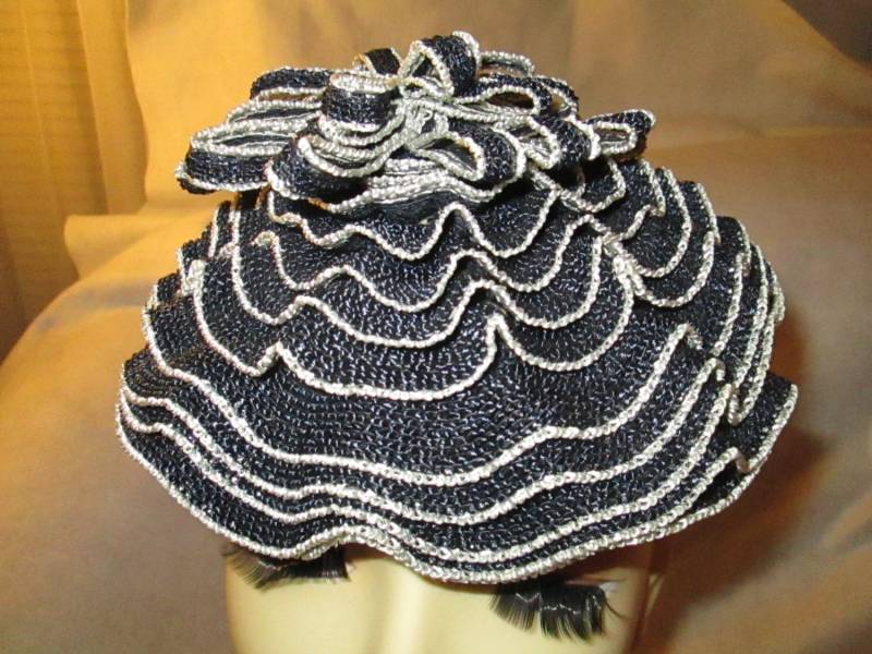 1950Er Jahre Mr. John Jr Berühmtheit Dunkelblau Und Weiß Stroh Ziehharmonika - Wie Hut von Jellajeans