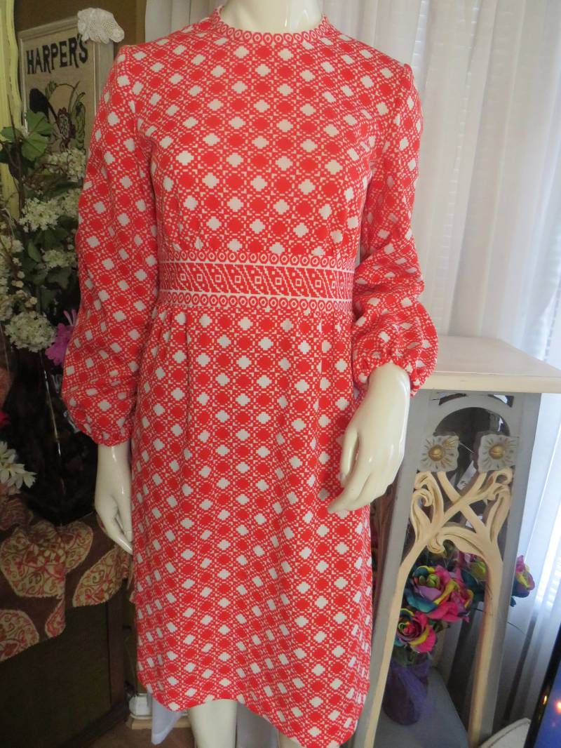1960Er Jahre "Langarm Rot/Weiss Abstraktes A-Linien-Kleid Von Pedestal Originals - Kein Größen-Etikett von Jellajeans