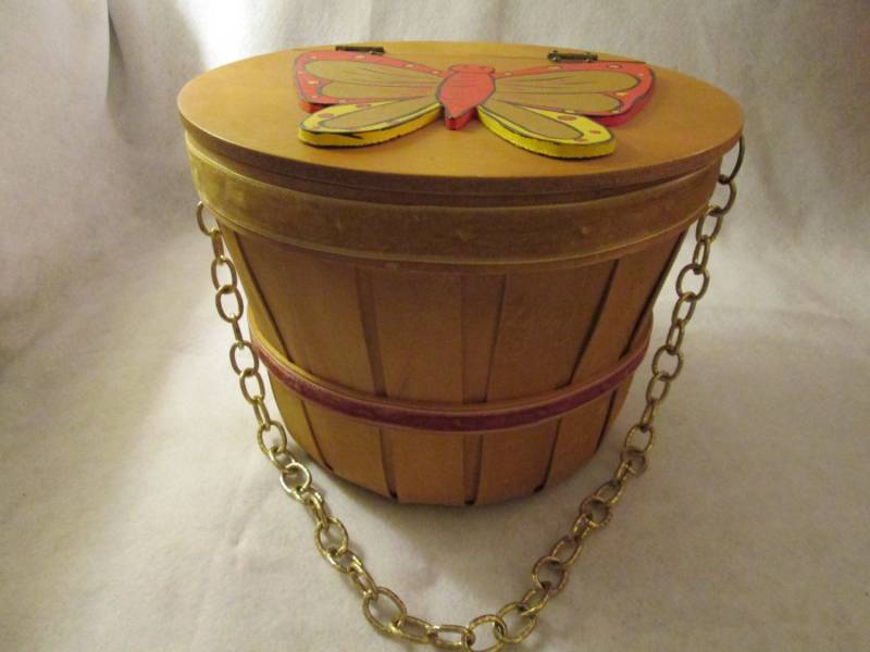 1960Er 70Er "Butterfly Deckelkorb Geldbörse Von Caron Of Houston, Tex von Jellajeans