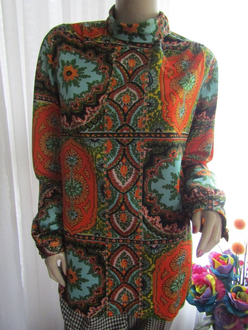 1970Er/1980Er Damen Buntes Abstraktes Langarm-Top Mit Bandkragen Von Graffe von Jellajeans