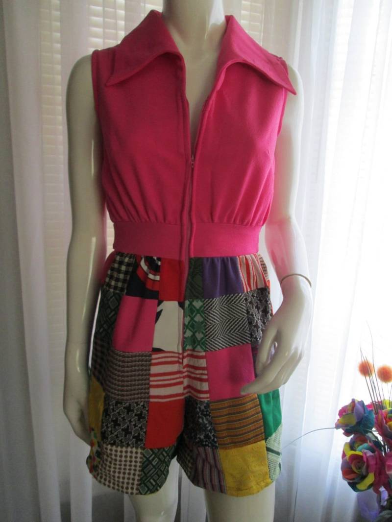 1970Er Handgemachte Bunte Damen Kurz Gesteppte/Polyester One Piece Romper von Jellajeans