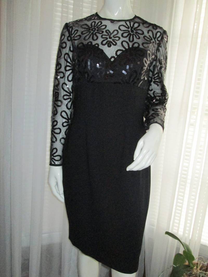 80Er/90Er Jahre Damen Schwarzes Spitzenoberteil Cocktailkleid Von Aj Bari - Größe 8 von Jellajeans