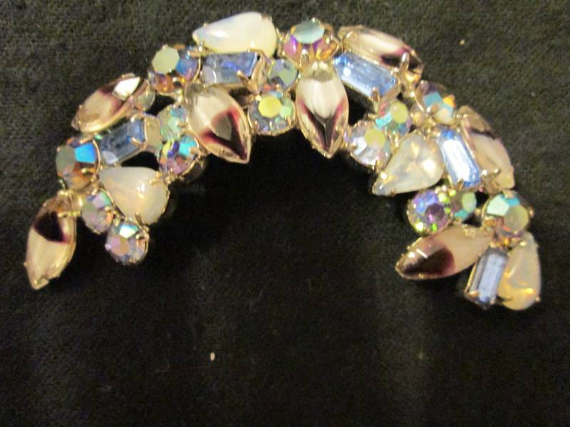 Vintage Mehrere Steine Irisierende Brosche - Ohne Label von Jellajeans