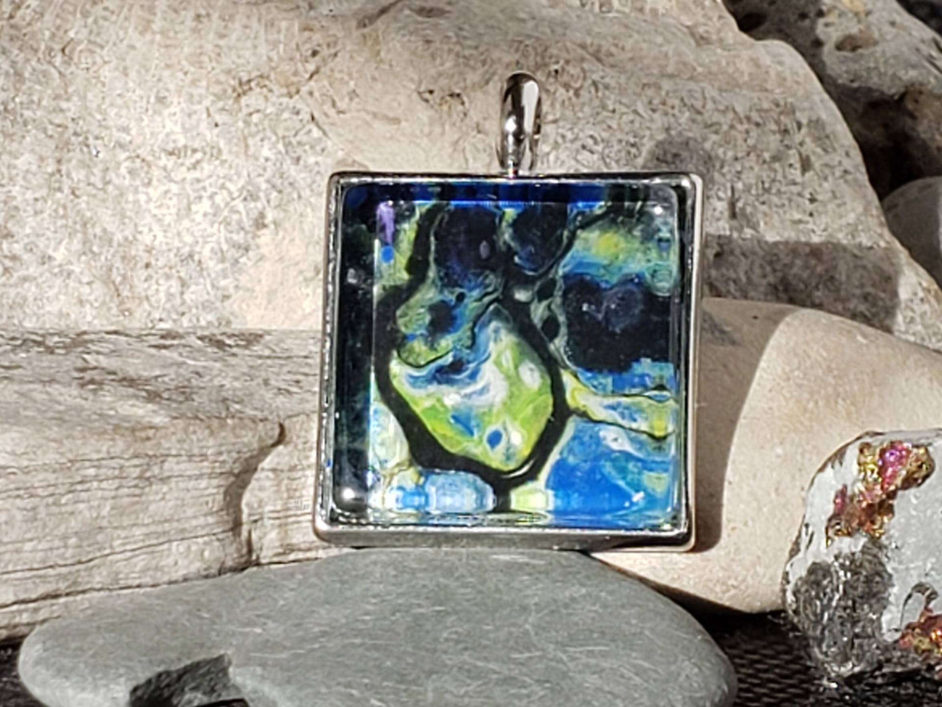 Fluid Art Anhänger Fluid Art Anhänger von JellyBeansArtistry