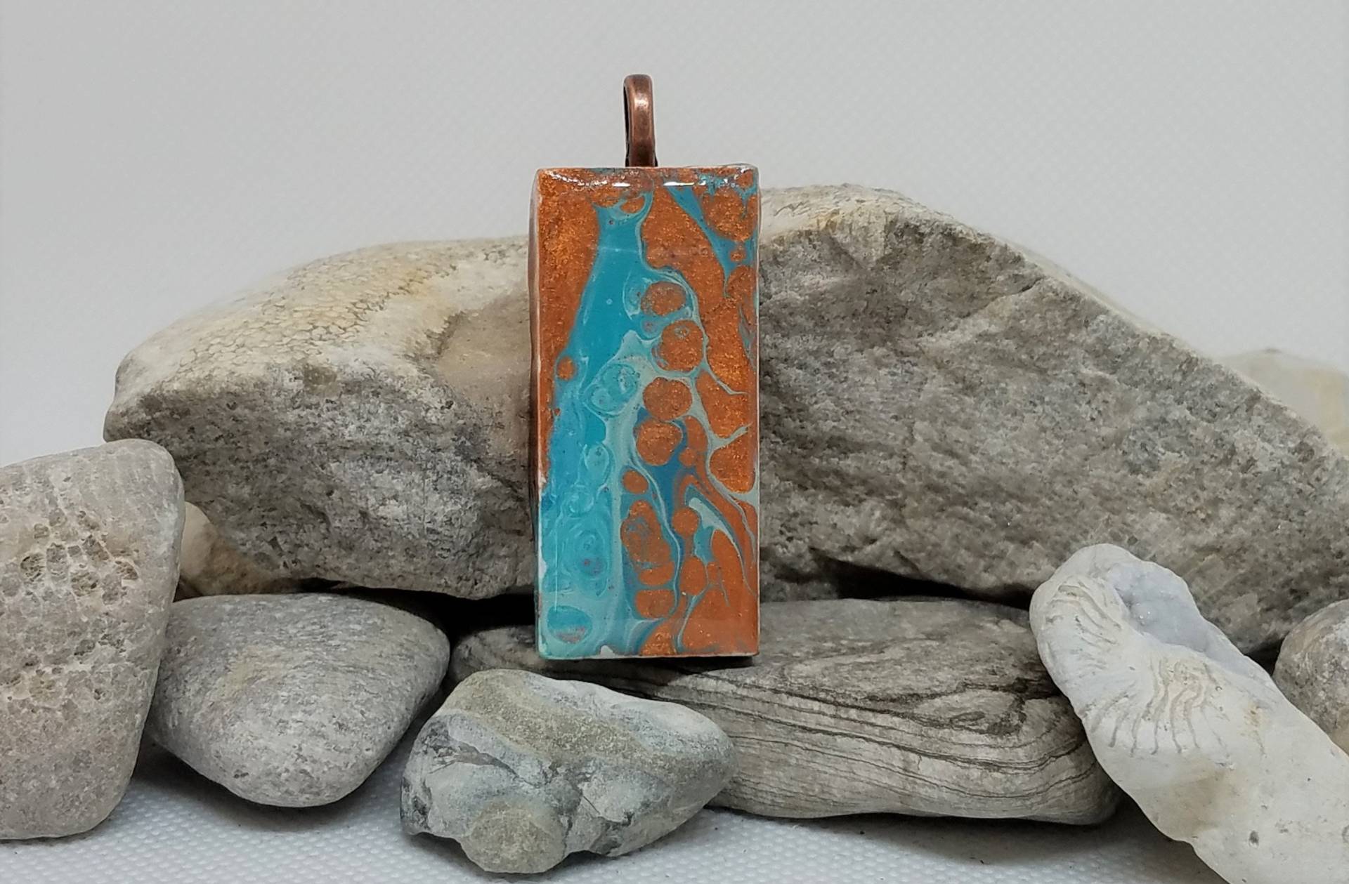 Fluid Art Anhänger Fluid Art Anhänger von JellyBeansArtistry