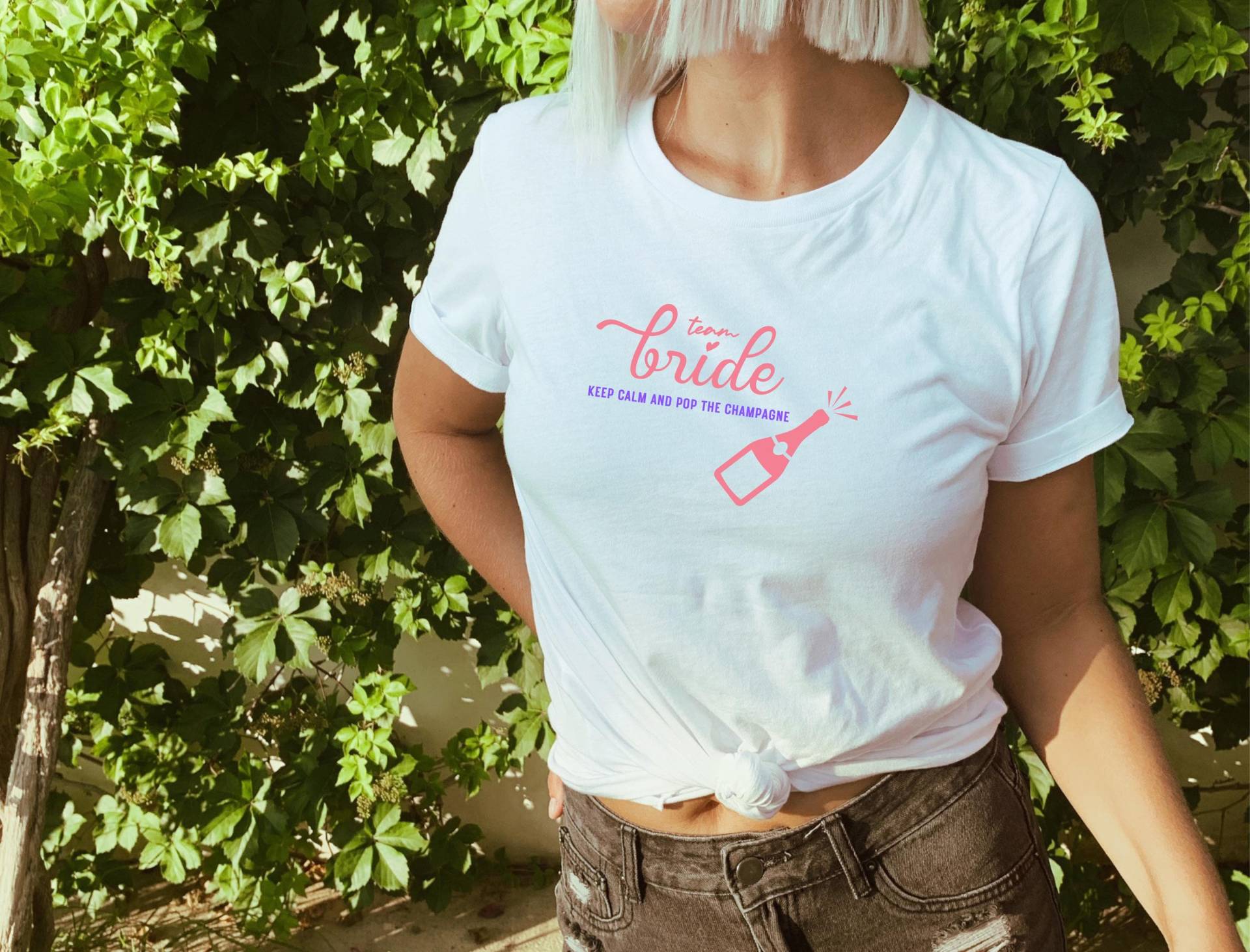 Jga Shirt Frauen, Bachelorette Outfit, Geschenkidee Trauzeugin, Saufi Saufi, Braut Geschenk Party, Besties Shirt, Lustiges Braut von JellyFishShopDesigns