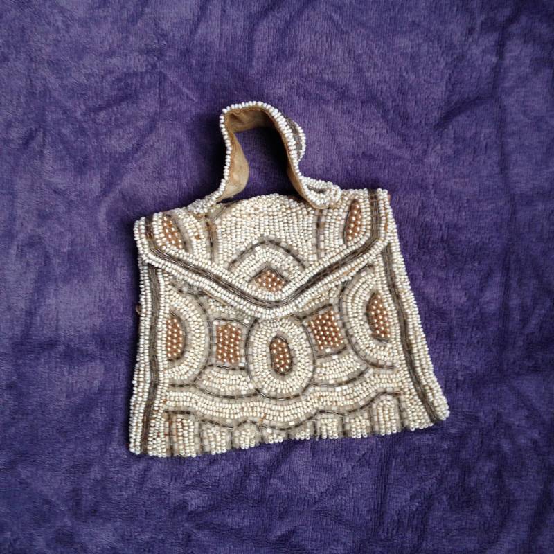 Vintage Perlen Geldbörse - Fifties Abend Abendgarderobe Tasche Twenties Style Make-Up Kleine Abendtasche Vintage Perlen Geldbörse - Fifties Abend Abendgarderobe Tasche Twenties Style Make-Up Kleine Abendtasche von JellyMould