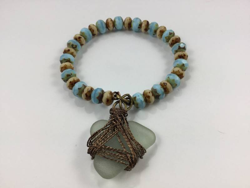 Draht Gewickelt Echte Meer Glas Armband B301 von JemCircles