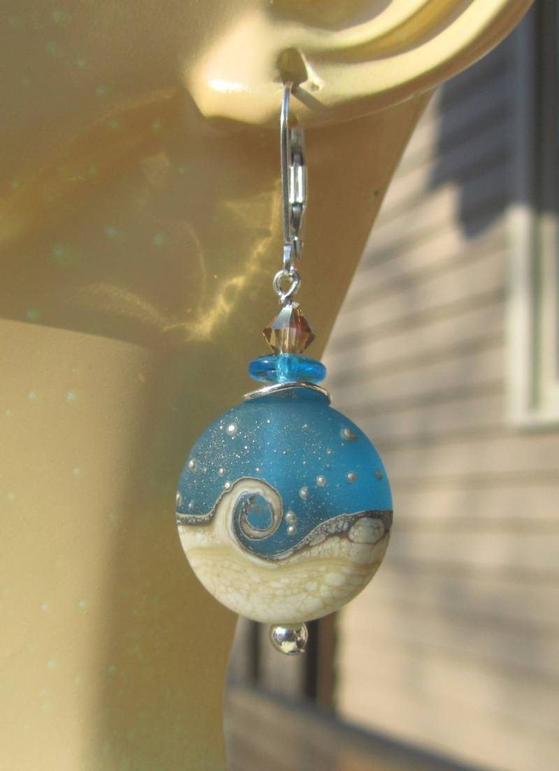 Lampwork Ocean Wave Ohrringe Sterling Silber Brisuren, Beachy Aqua von JemsbyJoan