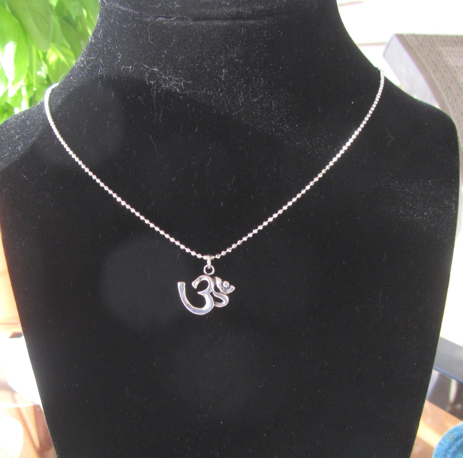sterling Silber Ohm Anhänger Halskette Yoga Schmuck von JemsbyJoan