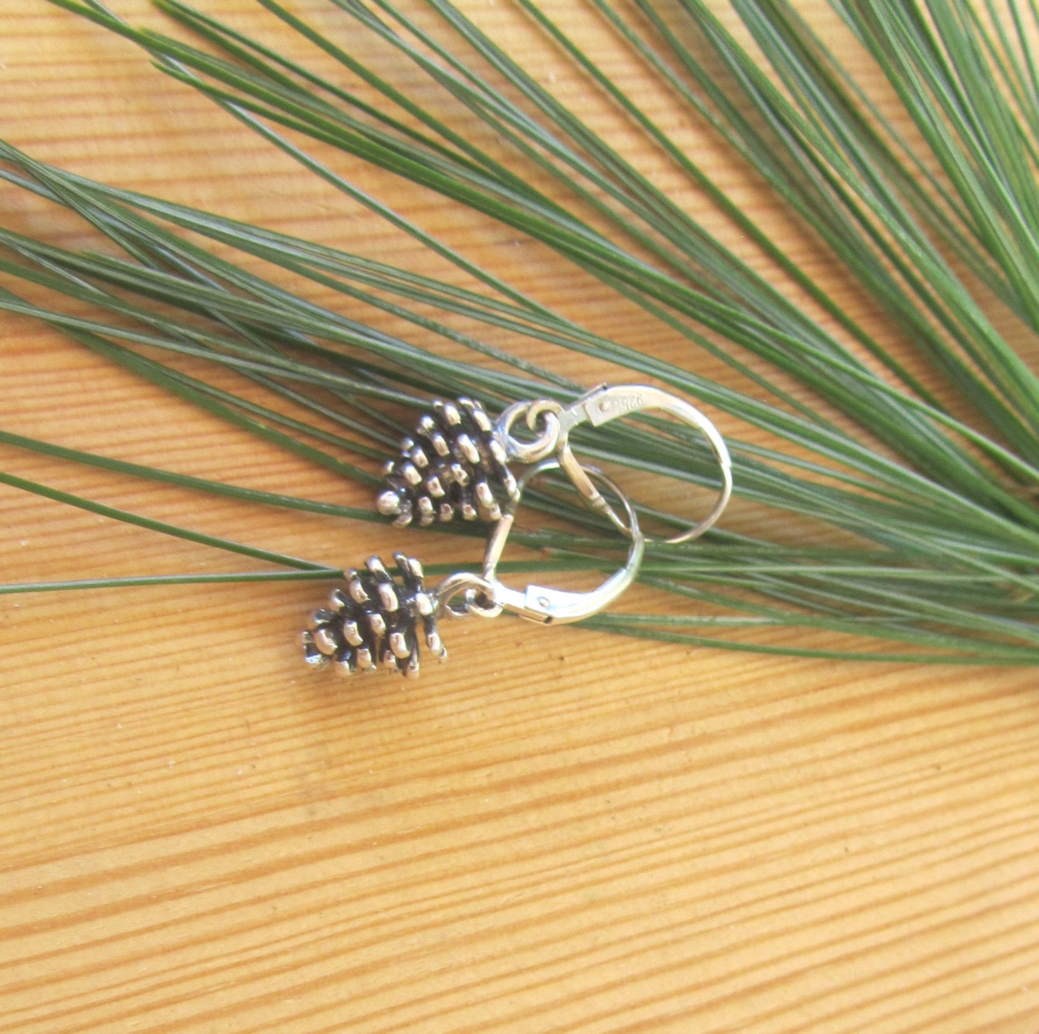 sterling Silber Pinecone Ohrringe Natur-Themen-Ohrringe sterling Silber Pinecone Ohrringe Natur-Themen-Ohrringe von JemsbyJoan