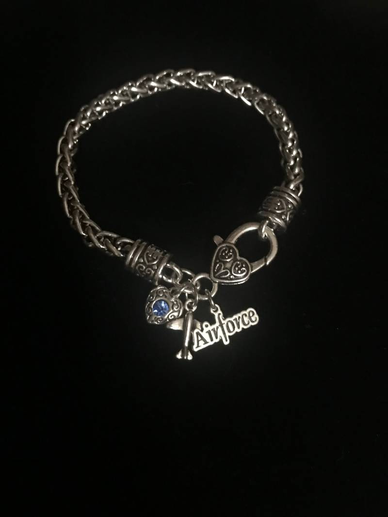Chunky Weizen Kette Air Force Armband Mit Karabinerverschluss Chunky Weizen Kette Air Force Armband Mit Karabinerverschluss von JenBarbCreations
