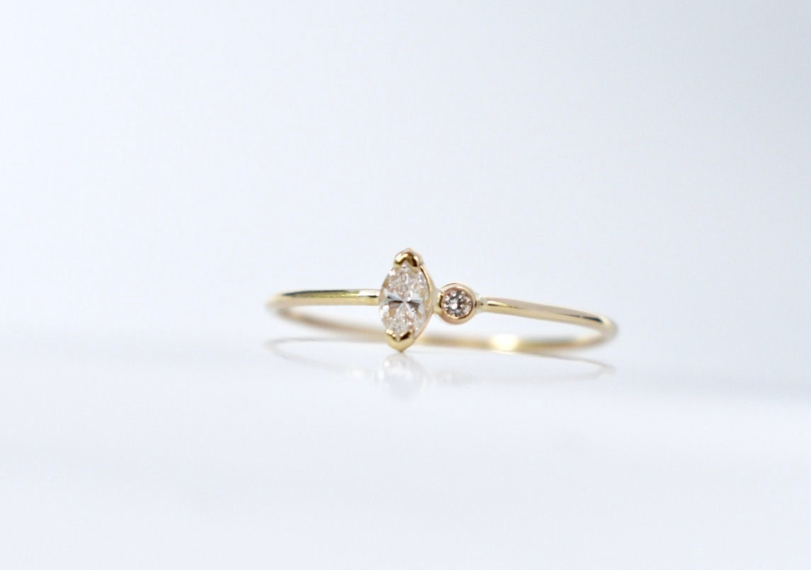 Seite An Marquise Diamant Ring Aus 750Er Gelbgold von JenHoughDesigns