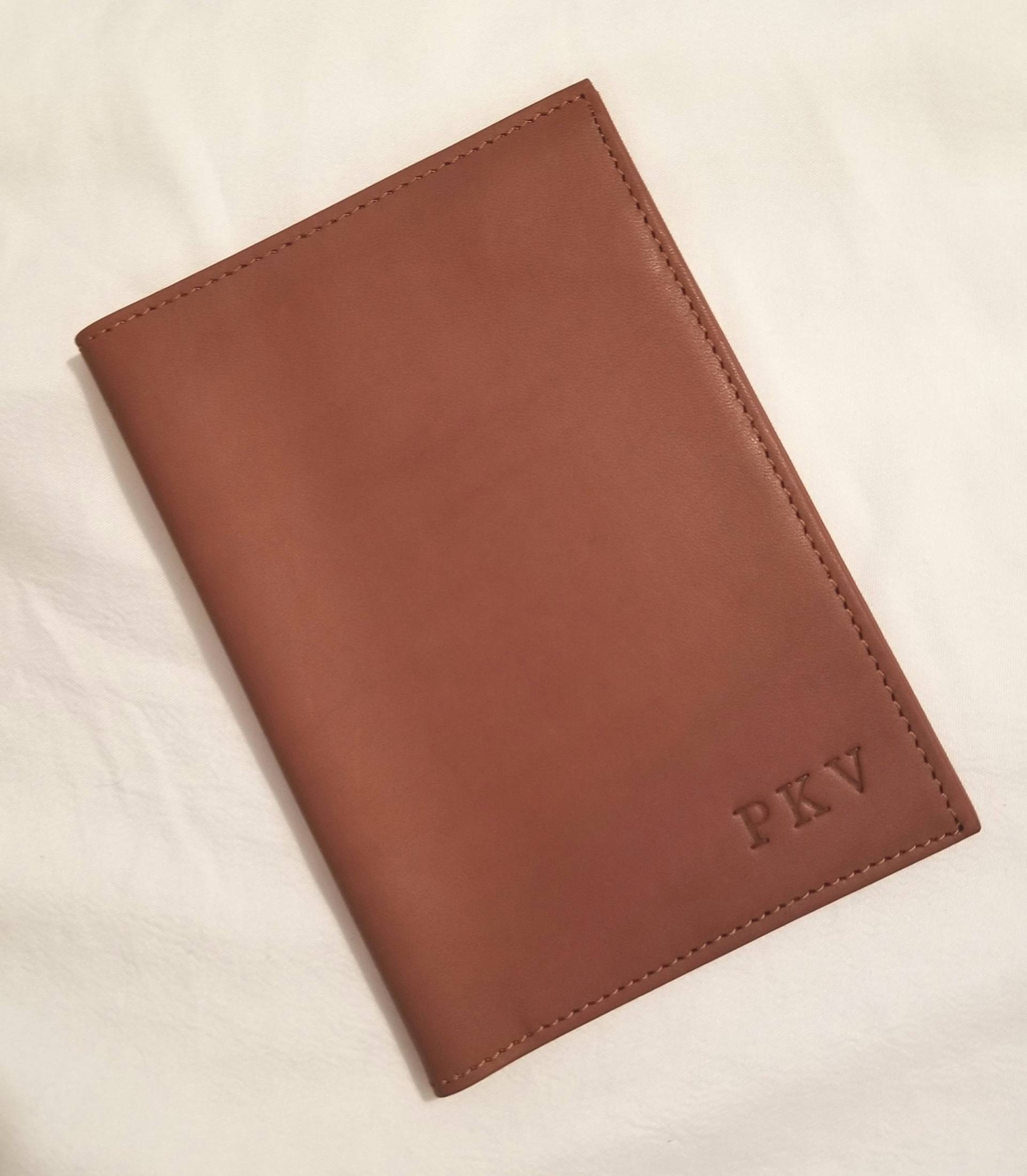Personalisierte Leder-Reisepass-Cover Personalisierte Leder-Reisepass-Cover von JenJeanBeautique