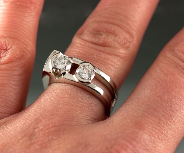 14Kt Weißgold-Verlobungsring, Verlobungsring, 7 Mm Moissanit Und 6 Weißgoldring, Diamant Wie Ring von JenLawlerDesigns