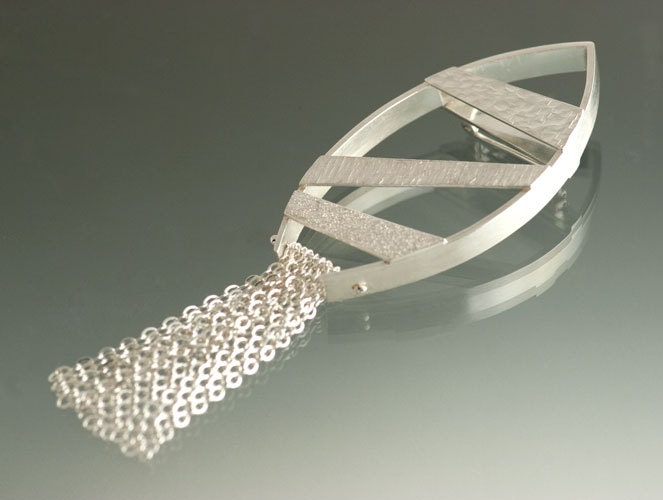 Rocketship Und Bootbrosche in Sterling Silber, Ein Unikat, Bereit Zu Versenden von JenLawlerDesigns