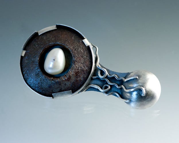 Rustikale Scheibe Süßwasserperle Wurzeln Brosche, Bereit Zu Versenden, Ein Von Einer Art von JenLawlerDesigns