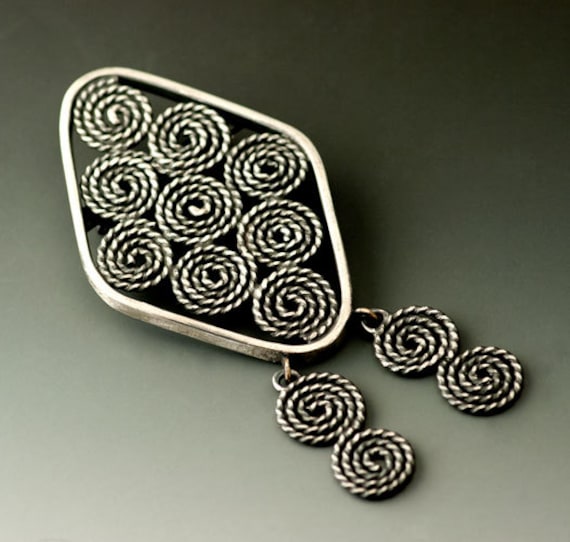 sterling Silber Wirbelt Und Spiralen Brosche, Ein Unikat, Bereit Zu Versenden von JenLawlerDesigns