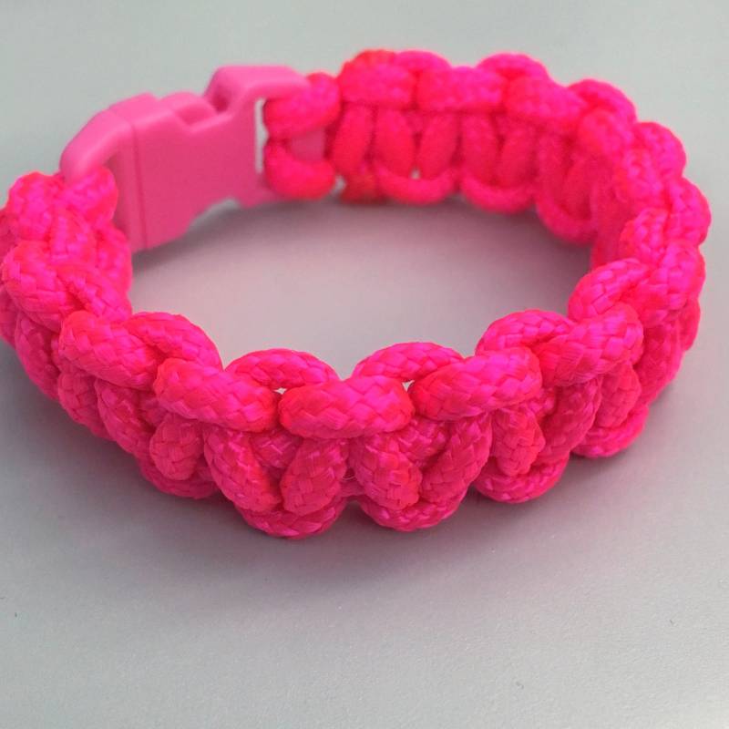 Handgefertigtes Armband Aus Paracord von JenLucilleStudio