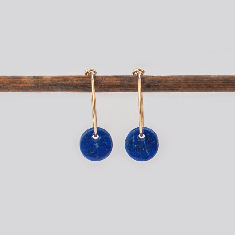 15 Mm Creolen Lapis Lazuli Plättchen Ohrringe 925 Silber Echter Edelstein 14K Rose Gold Kreolen Runder Anhänger Geburtsstein September 15 Mm Creolen Lapis Lazuli Plättchen Ohrringe 925 Silber Echter Edelstein 14K Rose Gold Kreolen Runder Anhänger Geburtsstein September von JenOezer
