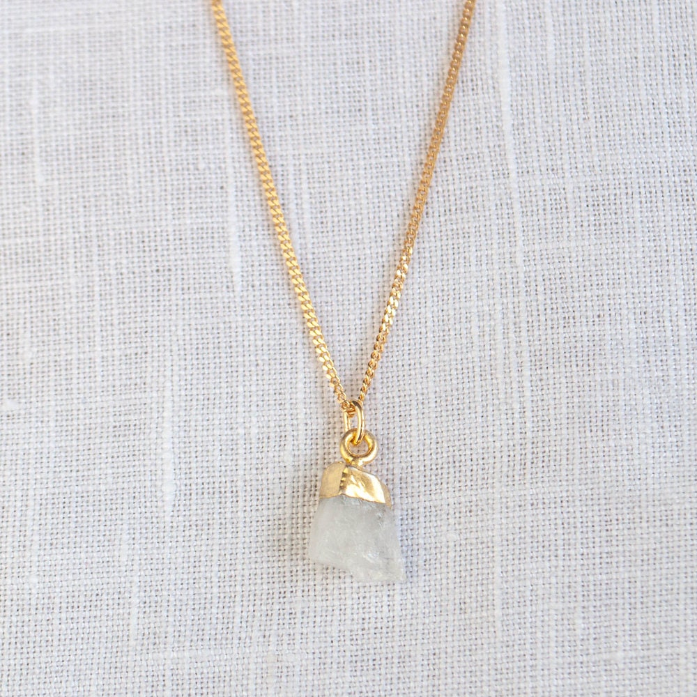 Nachhaltige 925 Silber Kette Mit Rohen Mondstein Anhänger, Halskette Echtem Edelstein, Braut Schmuck, Geburtsstein Juni Nachhaltige 925 Silber Kette Mit Rohen Mondstein Anhänger, Halskette Echtem Edelstein, Braut Schmuck, Geburtsstein Juni von JenOezer