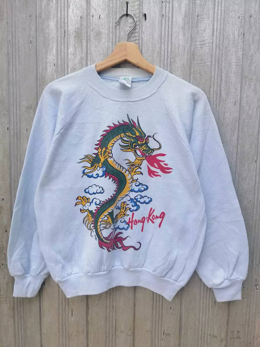 Selten Vintage 90Er Jahre Dragon Hong Kong Sweatshirt Mittlerer Größe von Jengvintagestore