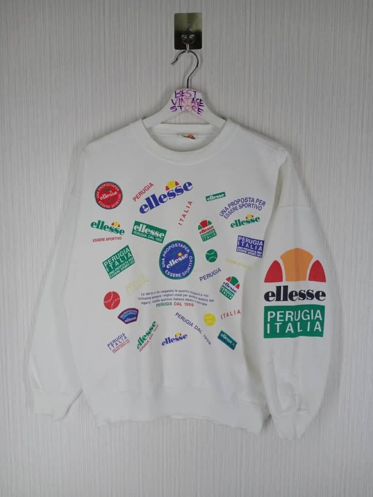 Selten Vintage 90Er Jahre Ellesse Perugia Italia Big Logo Fullprint Crewneck Sweatshirt Größe M von Jengvintagestore