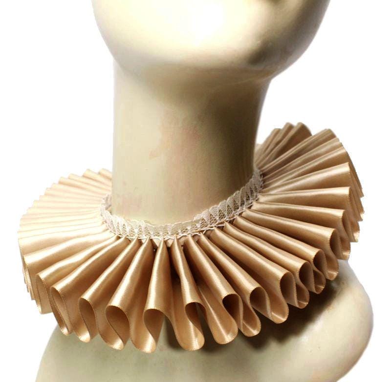 Tan Champagner Satin Und Spitze Elizabethan Kragen Rüschenkragen Victorian Steampunk Tudor von JenkittysCloset