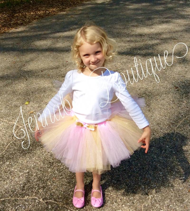 Pink Und Gold Glitzer Tutu, Rosa Neugeborenen Baby Chic Baby, Glamouröse Gold Tutu Pink Und Gold Glitzer Tutu, Rosa Neugeborenen Baby Chic Baby, Glamouröse Gold Tutu von JennabooBoutique