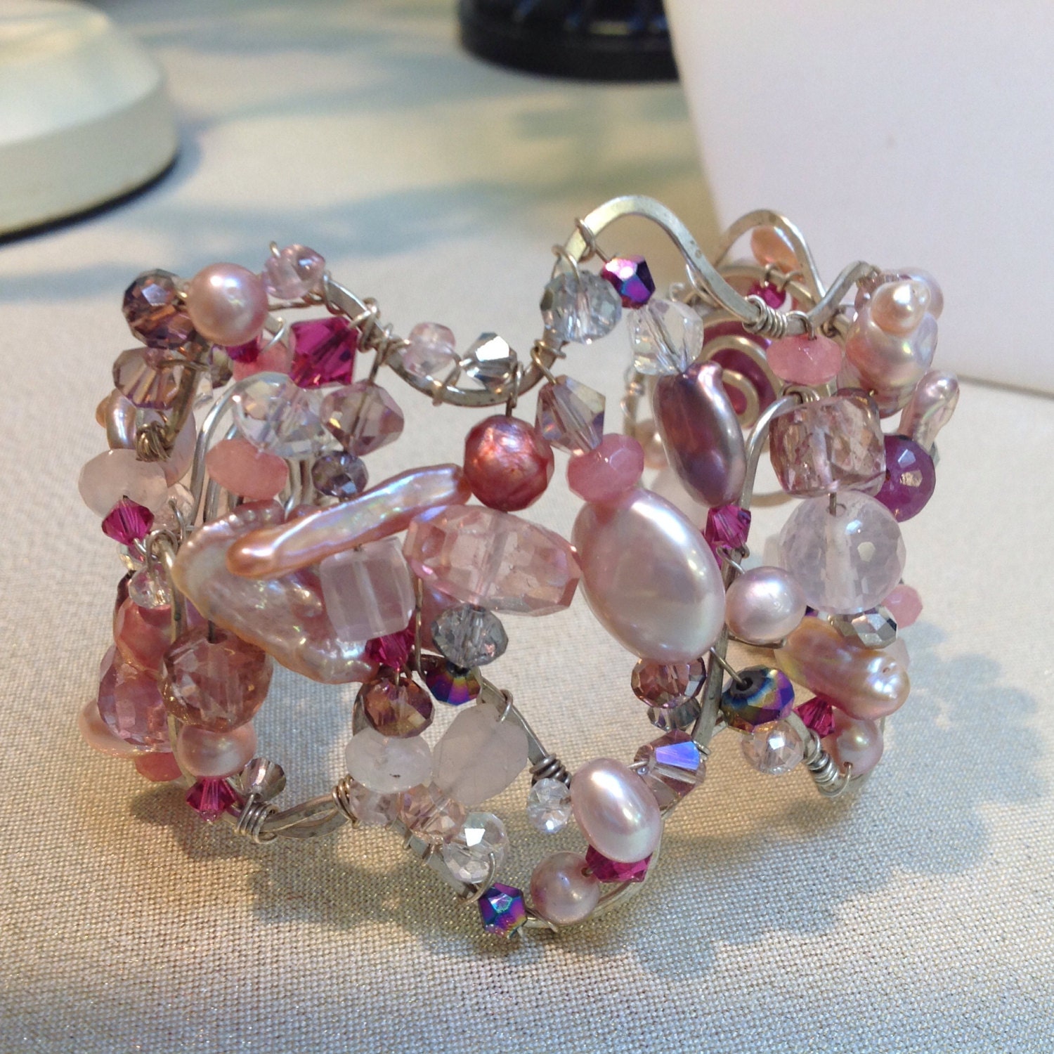 sterling Silber Manschettenarmband Rosa Perlen Rubin Pink Topas Schmuck Armband Und Halskette Atemberaubend sterling Silber Manschettenarmband Rosa Perlen Rubin Pink Topas Schmuck Armband Und Halskette Atemberaubend von Jennersgems