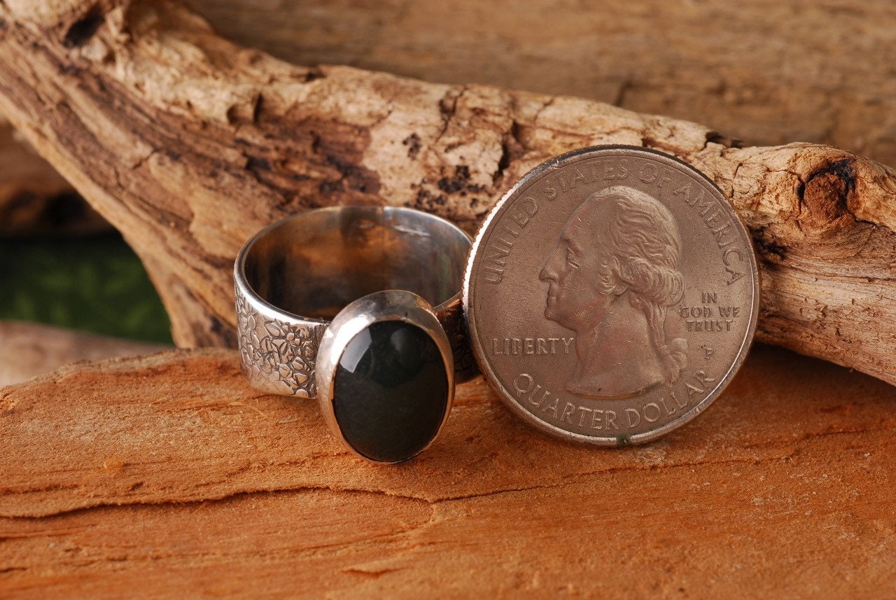 Grüne Jaspis Blume Stempel Sterling Band von JenniferJacobsDesign