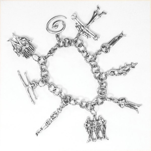 Chikara Bettelarmband, Sterling Silber Mit 9 Beabsichtigt Charms von JenniferKuninStudio