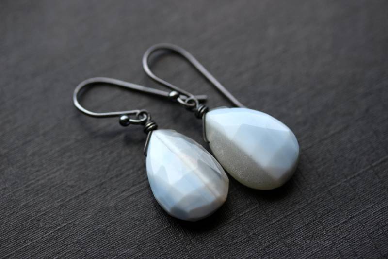 Blaue Owyhee Opal Ohrringe, Sterling Silber Gebändert Achat Schmuck von JenniferLynnJewelry