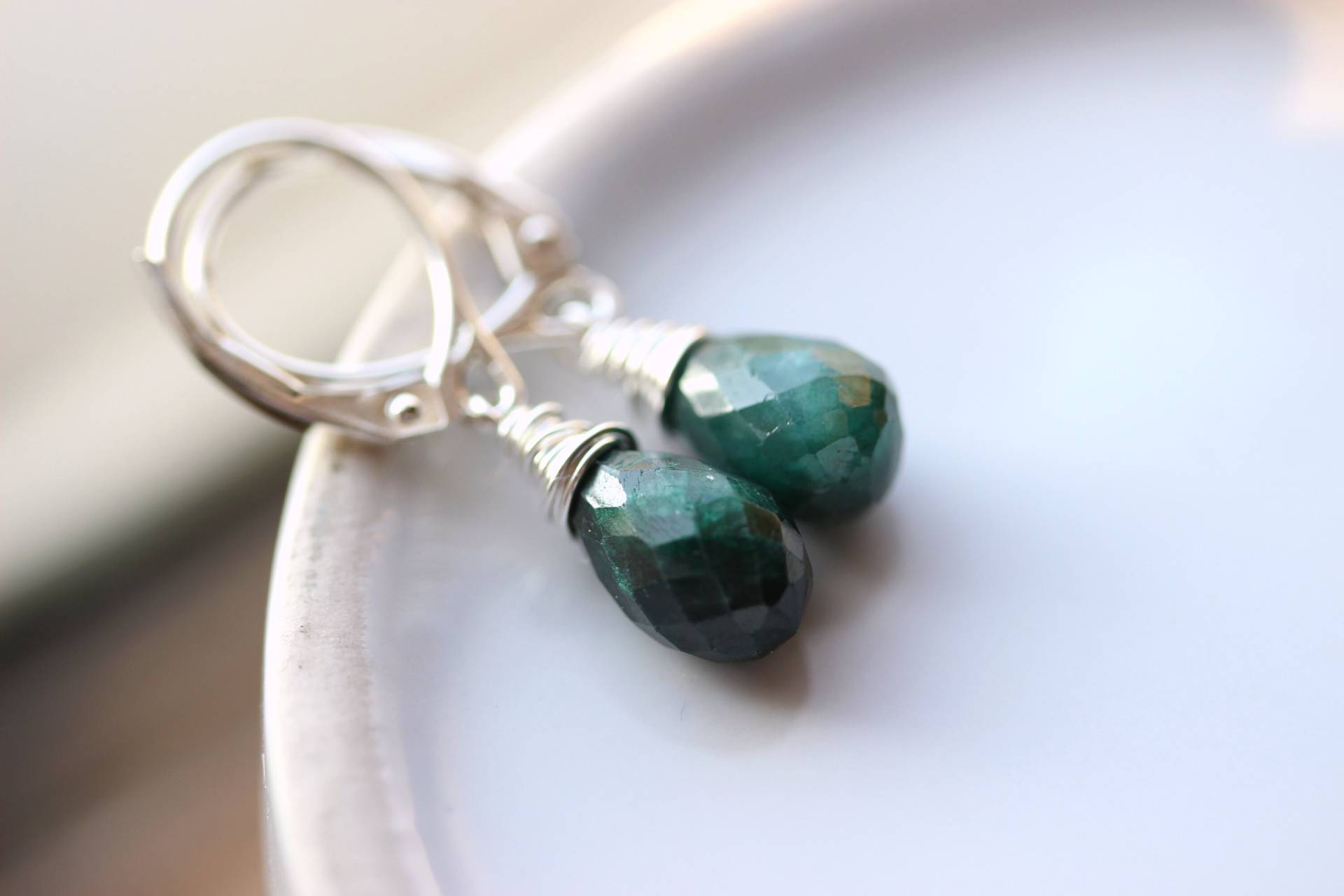 Smaragd Ohrringe Sterling Silber Grüner Edelstein Schmuck von JenniferLynnJewelry