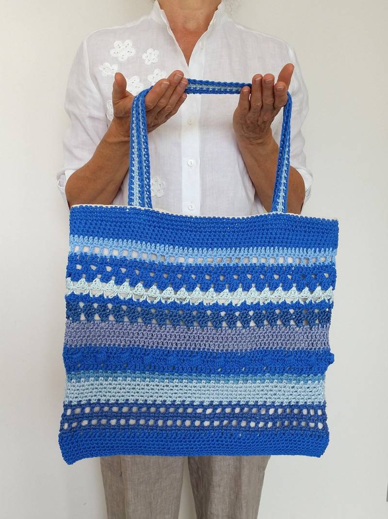 Blaue Häkel- Und Baumwolltasche Mit Streifen - Gestreifte Tasche Häkeltasche Strandtasche Jennifree Designs Blaue Häkel- Und Baumwolltasche Mit Streifen - Gestreifte Tasche Häkeltasche Strandtasche Jennifree Designs von JennifreeDesigns