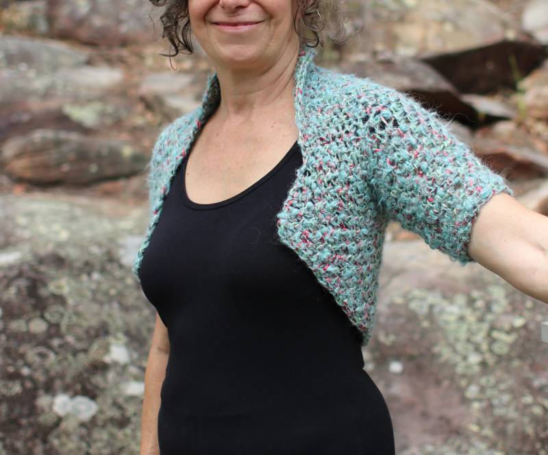 Hellgrüner Bolero - Häkeljacke Wollbolero Grüner Strickjacke Shrug Jennifree Designs Hellgrüner Bolero - Häkeljacke Wollbolero Grüner Strickjacke Shrug Jennifree Designs von JennifreeDesigns