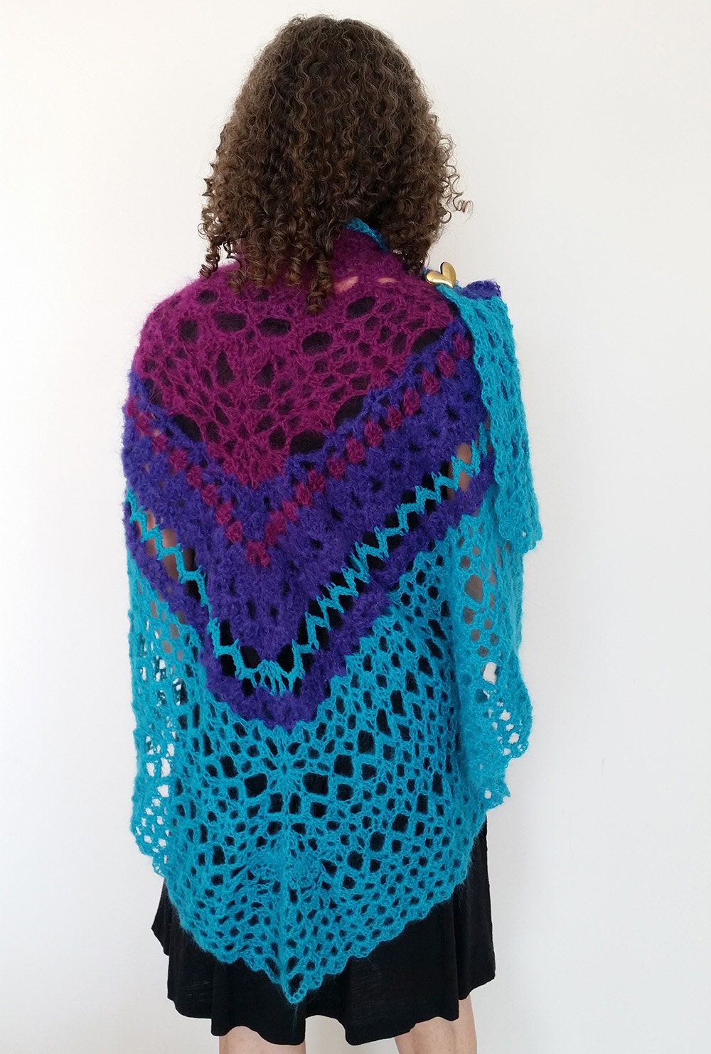 Magenta, Indigo Und Türkis Gehäkeltes Cape - Häkelschal Häkeltuch Mohair Schal Jennifree Designs Magenta, Indigo Und Türkis Gehäkeltes Cape - Häkelschal Häkeltuch Mohair Schal Jennifree Designs von JennifreeDesigns