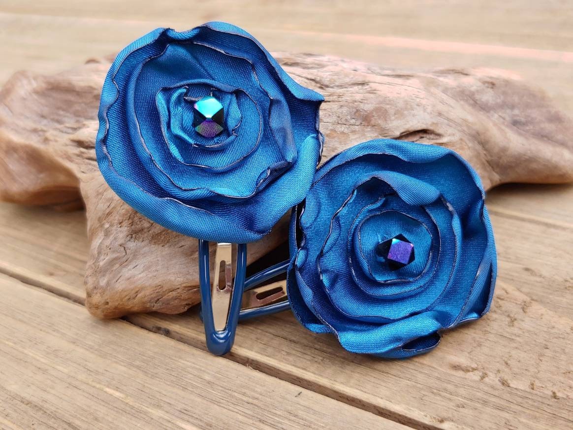 Hellblaue Haarspangen. Haarspangen Aus Satin. Rosetten-Haarspangen. Türkis Türkisem Handgefertigt in Den Usa. Geschenk Für Sie von JennijoDesigns