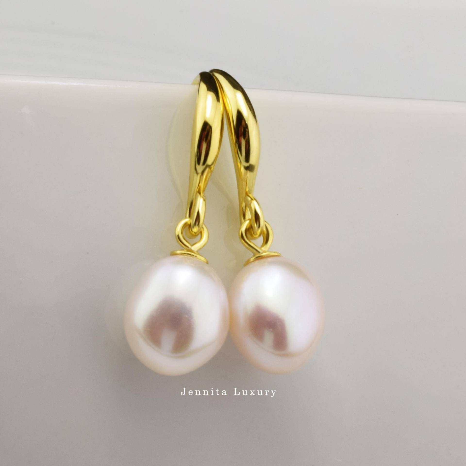 Barockperlen Ohrhänger Silber 925, Hängeohrringe Vergoldet Mit Echten Weißen Süßwasserperlen, Brautohrringe Perlen, Damen Perlenschmuck Echt von JennitaLuxury