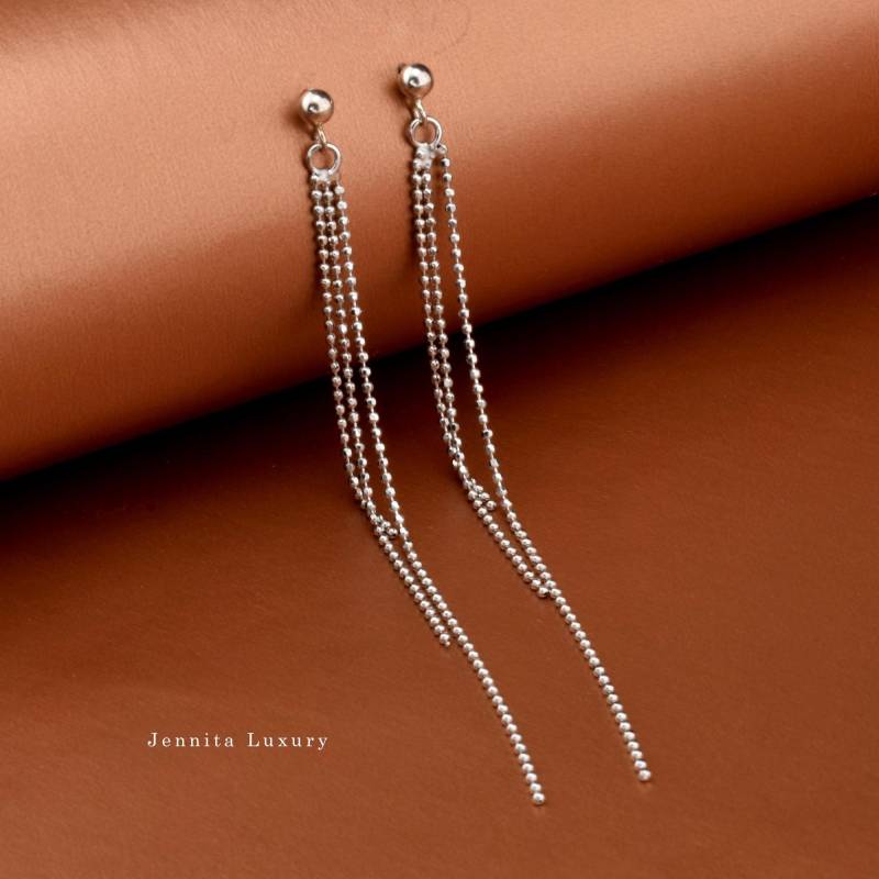 Fransen Quasten Kettenohrringe Silber Mit Kugel Hängend, Silberne Glitzernde Ohrringe Lang, Layering Kette Ohrringe, Damen Silberschmuck Echt von JennitaLuxury