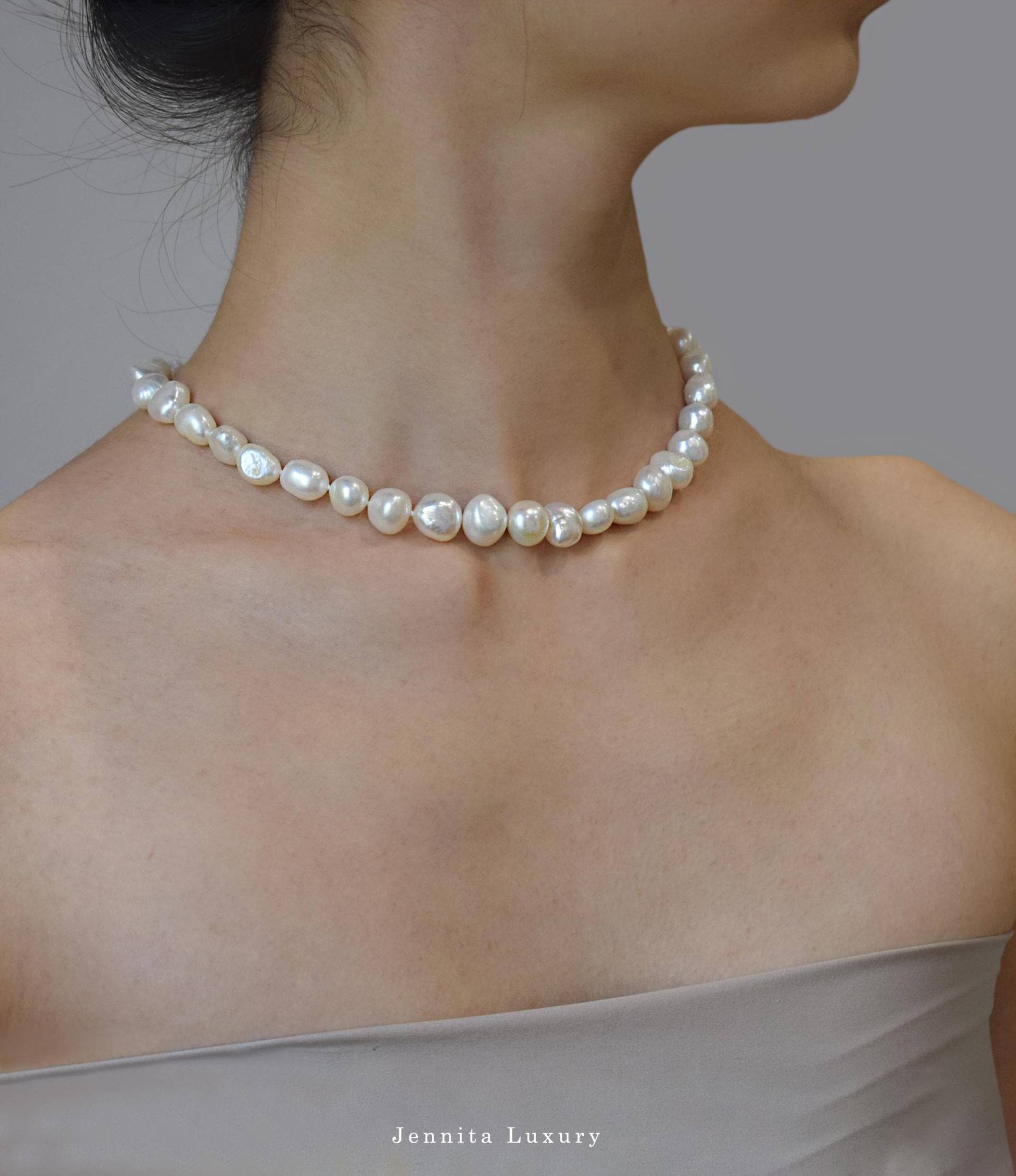 Große Barock Perlenkette Silber, Echte Weiße Süßwasser Perlen Halskette, Zuchtperlen Collier Kurz, Damen Schmuck Perlen, Braut Hochzeit Kette von JennitaLuxury