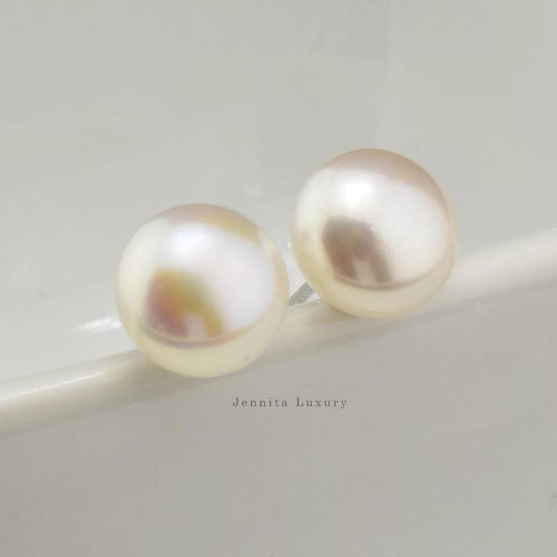 Große Süßwasserperlen Ohrstecker Aus 925 Sterlingsilber, Echte Weiße Zuchtperlen Ohrringe Stecker 9mm, Damen Silberschmuck, Braut Perlenschmuck von JennitaLuxury