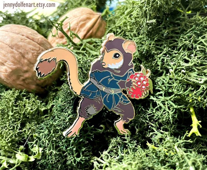 Der Schurke | Dungeons & Siebens - Hartemaille Pin Der Schurke | Dungeons & Siebens - Hartemaille Pin von JennyDolfenArt