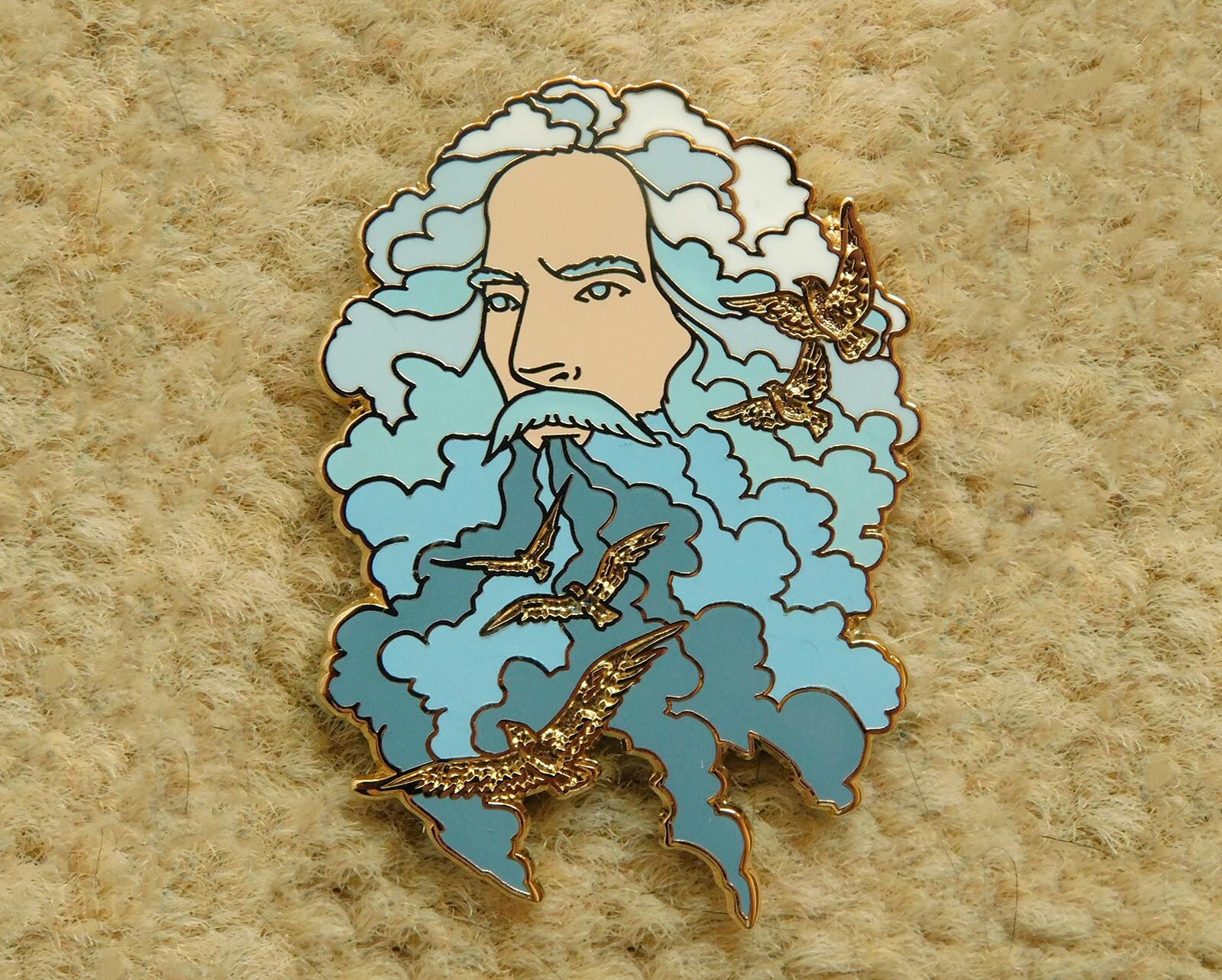 Manwe - Hartemaille Pin Manwe - Hartemaille Pin von JennyDolfenArt