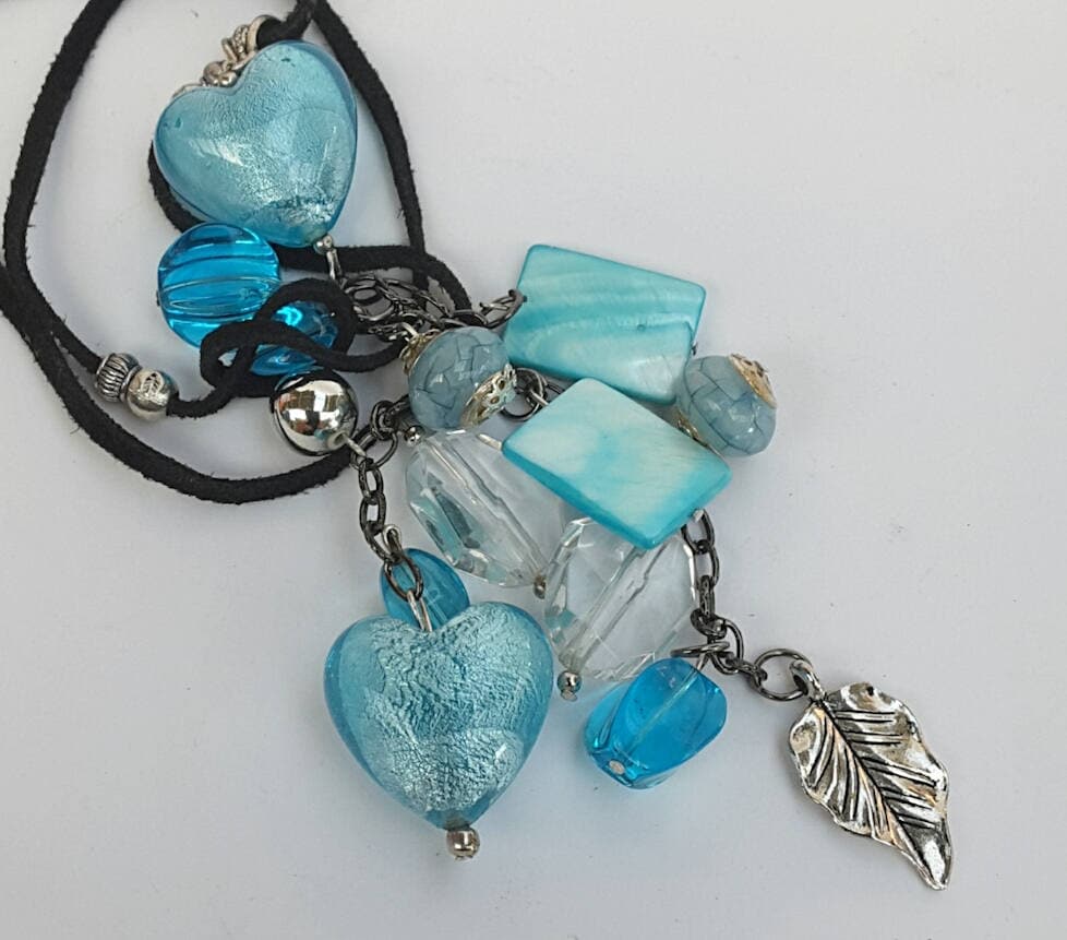 Lange Blaue Cluster Perlen Halskette, Wildlederband Blau Schmuck Schmuck, Australian Made, Boho Hippy Herz Lange Blaue Cluster Perlen Halskette, Wildlederband Blau Schmuck Schmuck, Australian Made, Boho Hippy Herz von JennysJemsJewelery