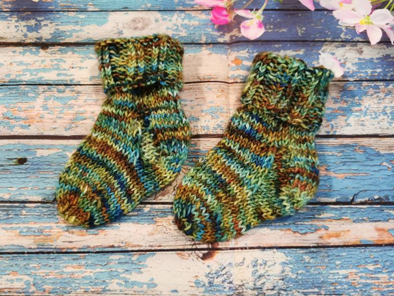 Babysocken Gr50/56 Söckchen Wollsocken Handgestrickt Babysocken Gr50/56 Söckchen Wollsocken Handgestrickt von JennysWollkistchen
