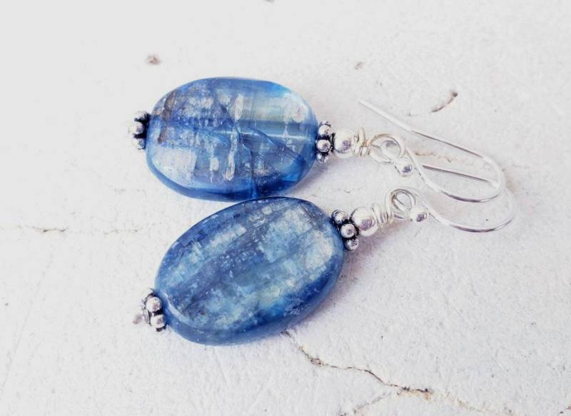 Blaue Kyanit Ohrringe. Halbedelstein Blauer Schmuck. Blau Schmuck von JensBeadBox