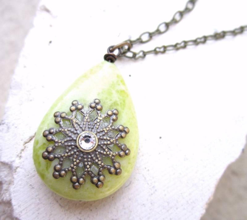 Gelbe Halskette. Senf Jade Gelber Stein Anhänger Teardrop Schmuck. Schmuck von JensBeadBox