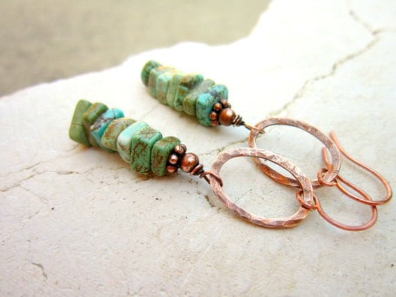Grün Türkis Stapel Stein Ohrringe.gehämmert Kupfer Ohrringe.türkis Schmuck.rustikaler Schmuck.echtes von JensBeadBox