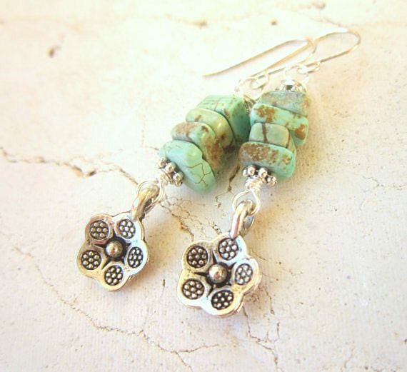 Halb Edelstein Türkis Ohrringe. Silber Blume Ohrringe.blume Charm Ohrringe.türkis Baumseider Ohrringe.echte Schmuck von JensBeadBox